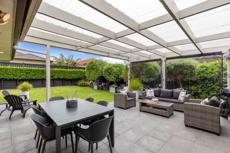 15 Bellshill Close Wattle Downs_1