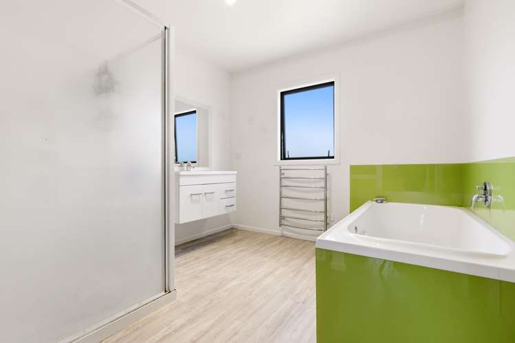 92 Lisland Drive Kinloch_21