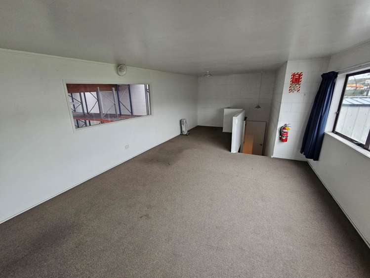 Unit E/4 Manga Road Silverdale_7