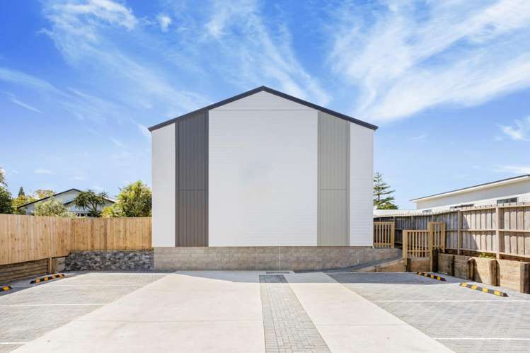 4/8 Rosier Road 1665_7