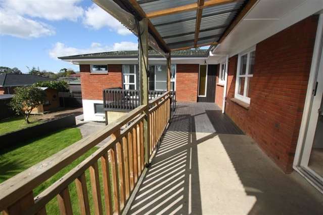 66 Reeves Road Pakuranga Heights_4