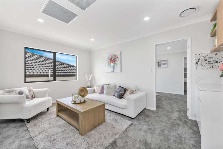 4 Glann Lane Flat Bush_17