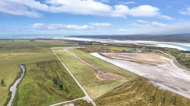 22 Airport Lane Haast_4