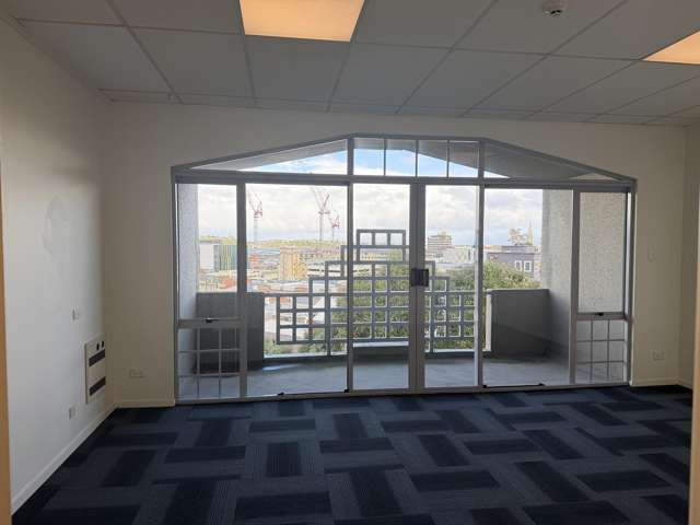 Superb Offices with Views and Parking, 310m2