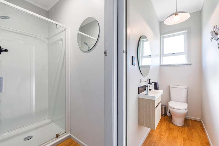 1606 South Road Oakura_22