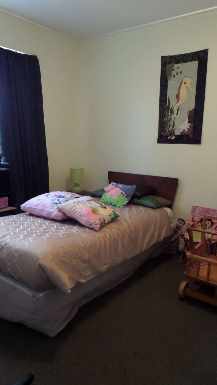 3 Skipage Grove Featherston_7