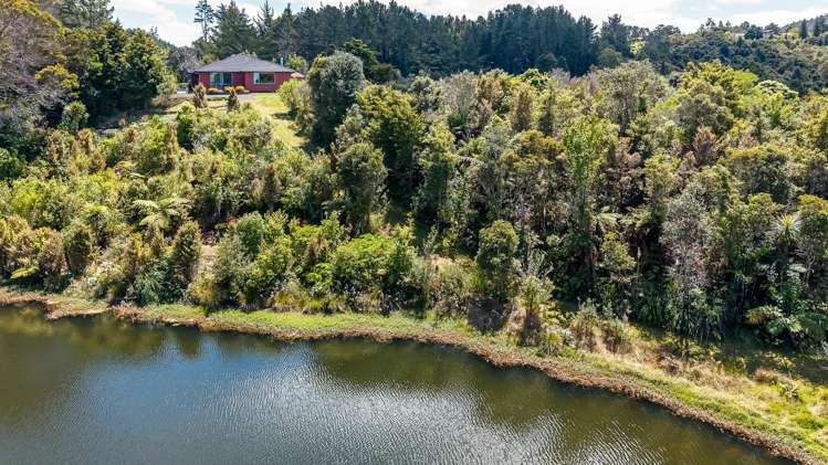 92 Maruata Road Glenbervie_13