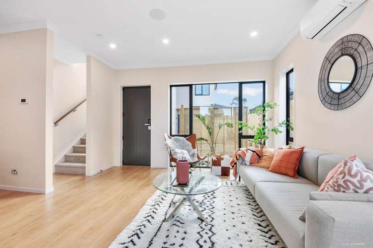 3/110 Royal Road Massey_6