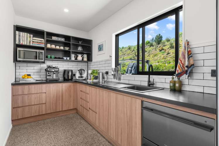 1031 Lake Ferry Road Martinborough_8