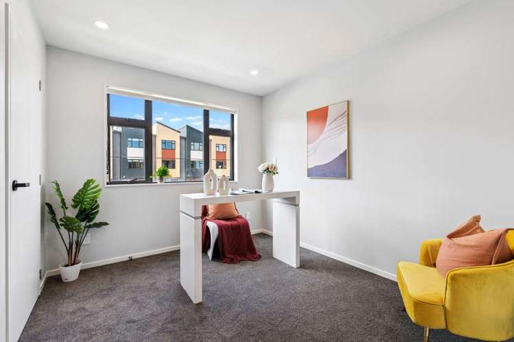 Address withheld Favona_13