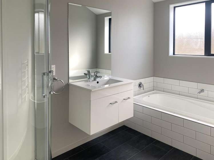 77 Sir John McKenzie Avenue Yaldhurst_9