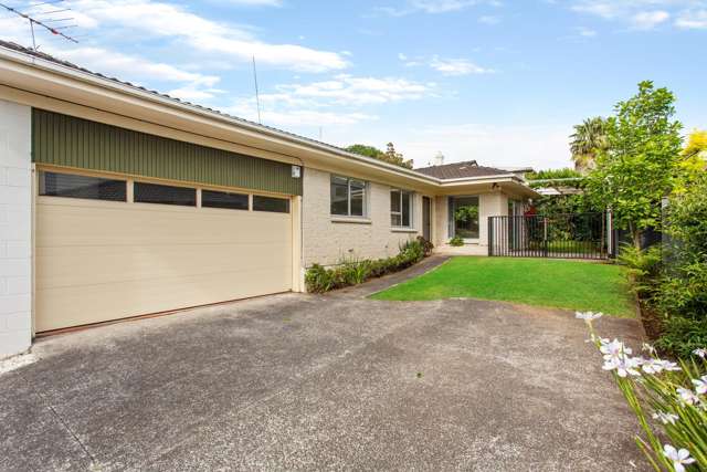 Exceptional Living - Unbeatable location