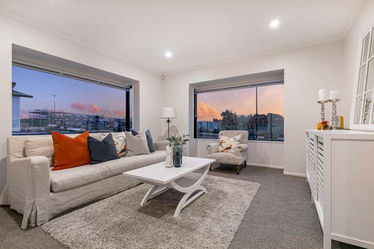 1 Louisa Lane Wainui_6