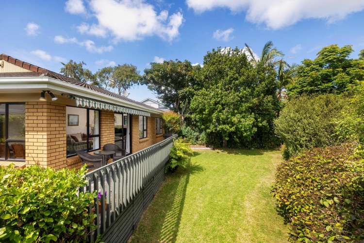 13a Kitenui Avenue Mount Albert_11