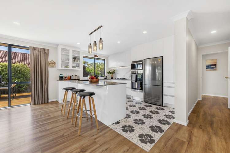 6 Lansell Drive East Tamaki Heights_8