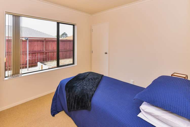 16 Greta Banks Place Wattle Downs_17