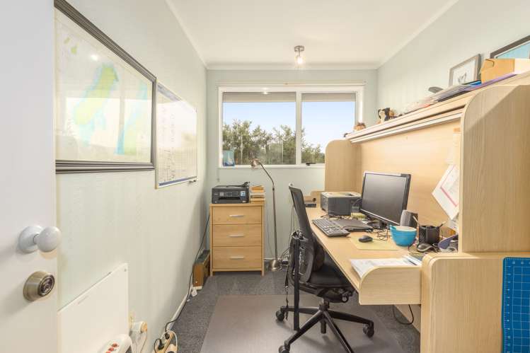 8 Ara Kuaka Waikanae Beach_15