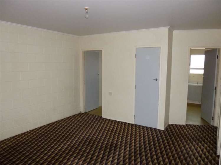 2/33 Seddon Road Frankton_3