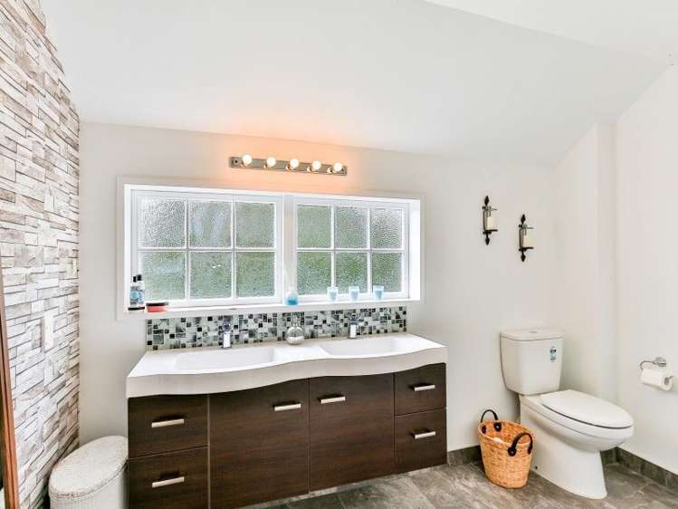 19 Malvern Avenue Atawhai_11