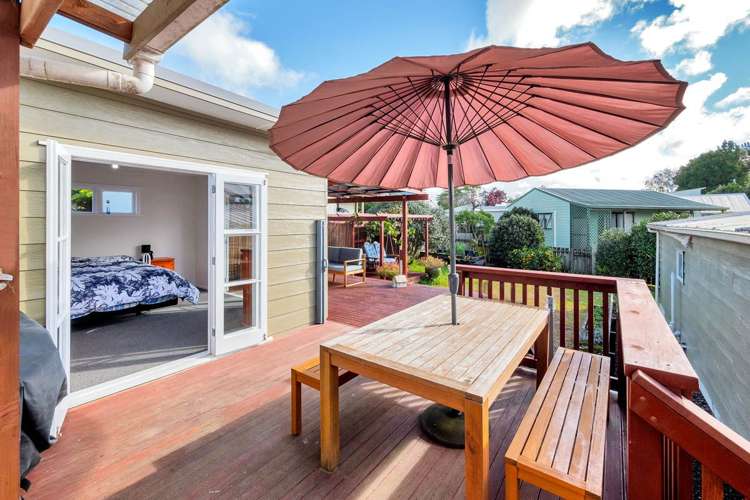 332 Glengarry Road Glen Eden_14