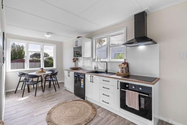 Modern Comfort with Classic Charm in Glengarry