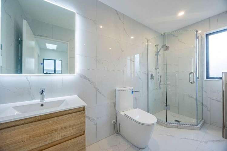 1/8 Alpers Avenue Epsom_14
