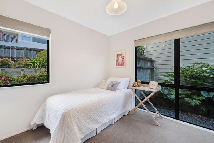 2/19 Devon Road Bucklands Beach_12
