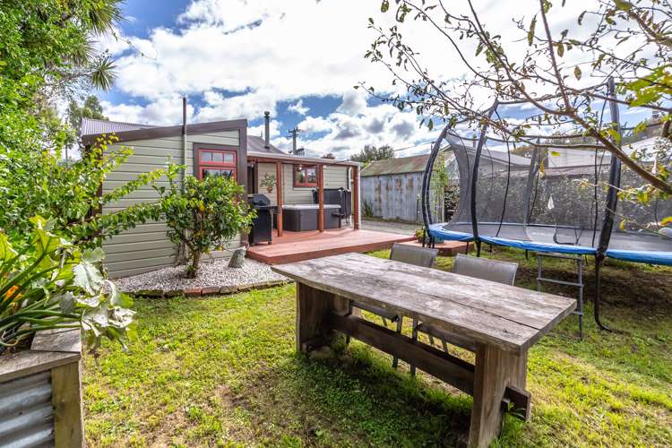 11 Waite Street Featherston_24