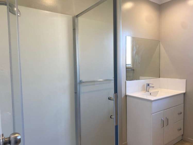 11 Neems Place Manurewa_9