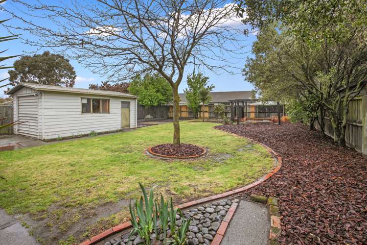 15 Avro Crescent Hornby_1