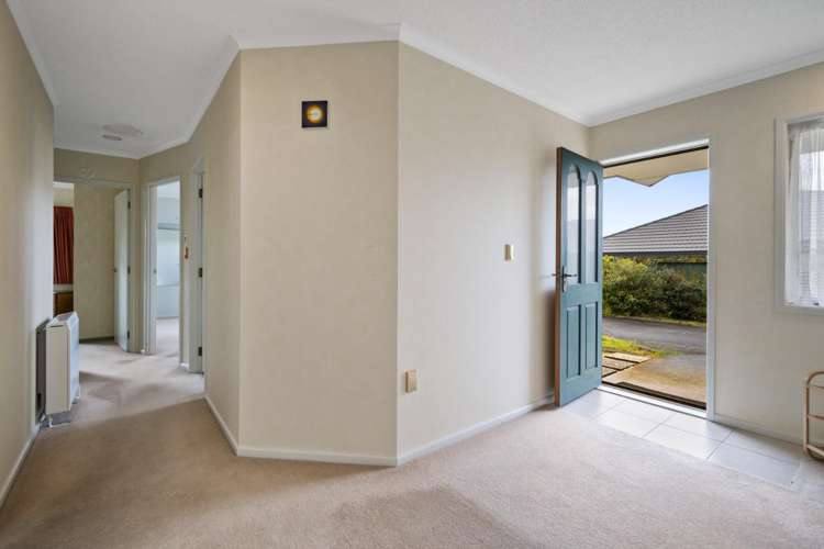 8 Shakespeare Way Kelvin Grove_11