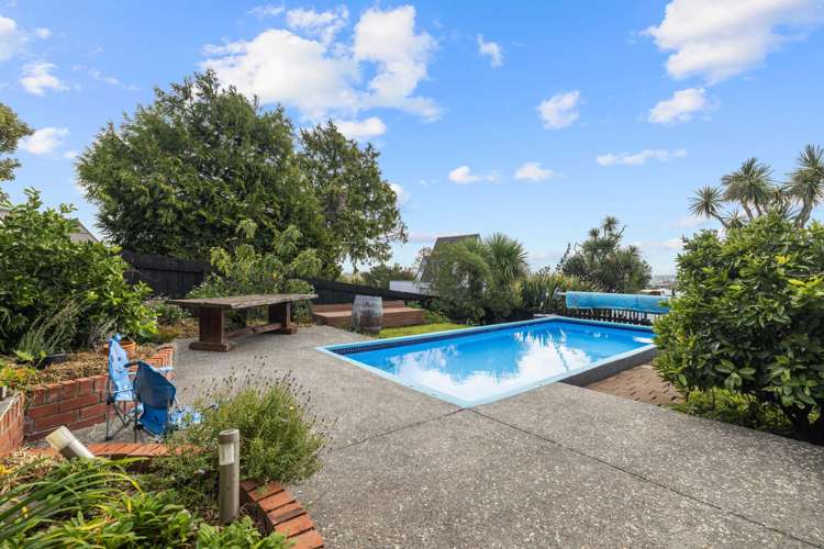 14 Huntsbury Avenue Huntsbury_12