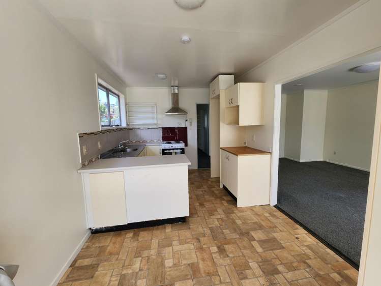 22 Parrs Cross Road 11401_5