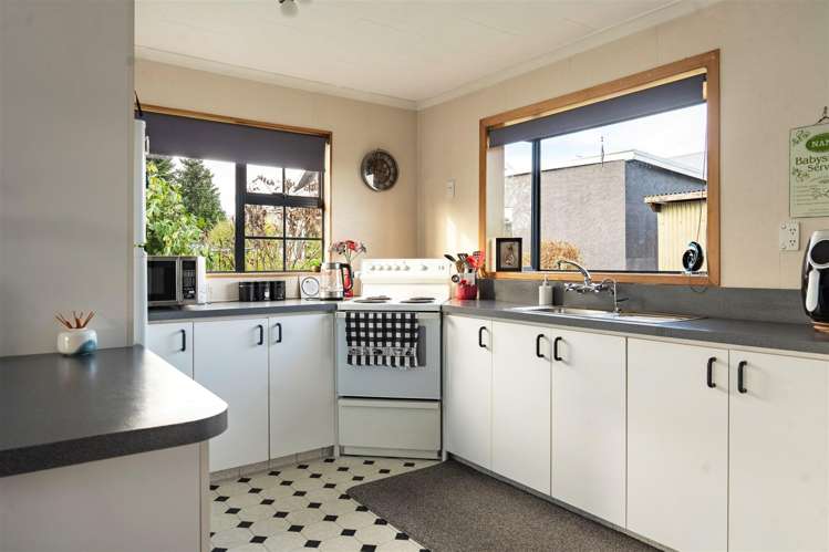 49 Elderlee Street Milton_10