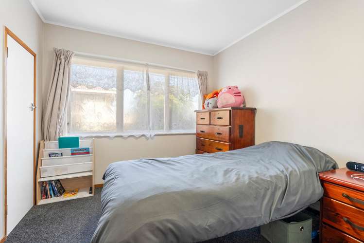 39 President Avenue Papakura_16