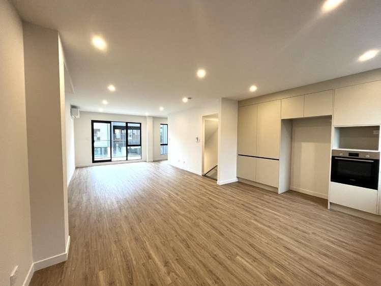 11 Irwin Lane Windsor Park_1