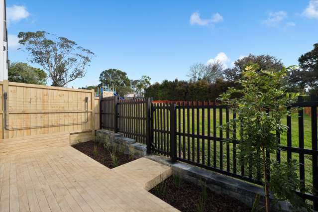 6/30A Tirimoana Road Te Atatu South_2