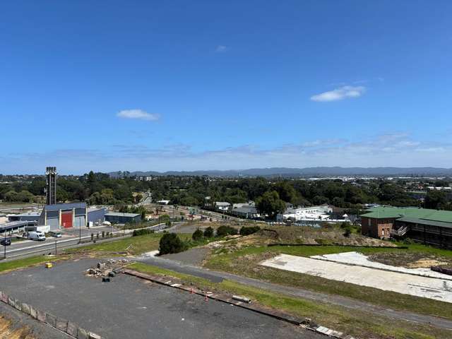 Sunsets and quiet neighbours