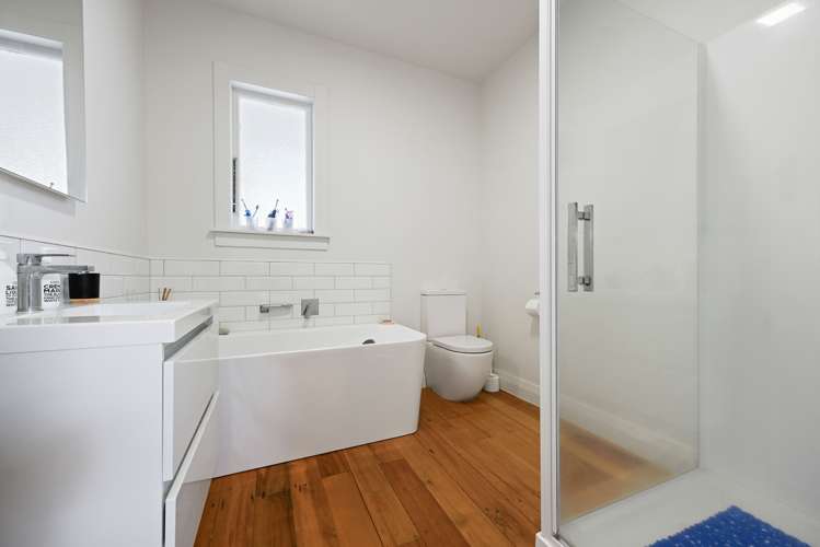 37 Firth Street Hamilton East_17