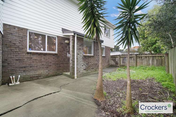 2/75 Atkinson Road Titirangi_12
