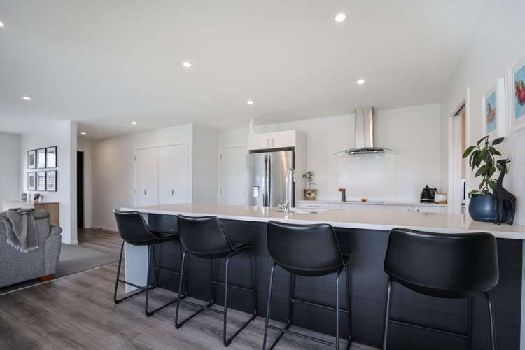 6 Redhaven Rise Netherby_4