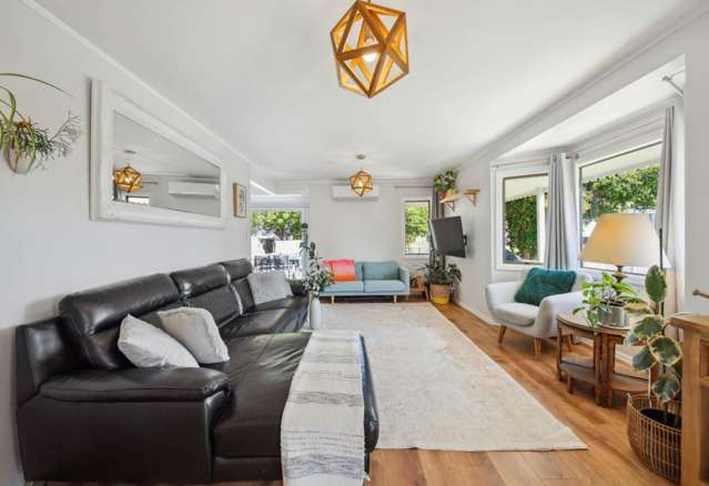 97 St Annes Crescent Wattle Downs_2