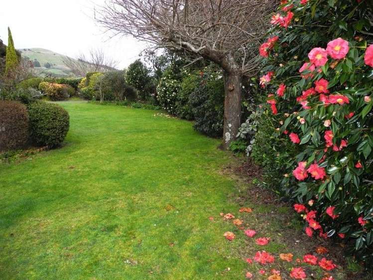 31 Settlers Hill Akaroa_6