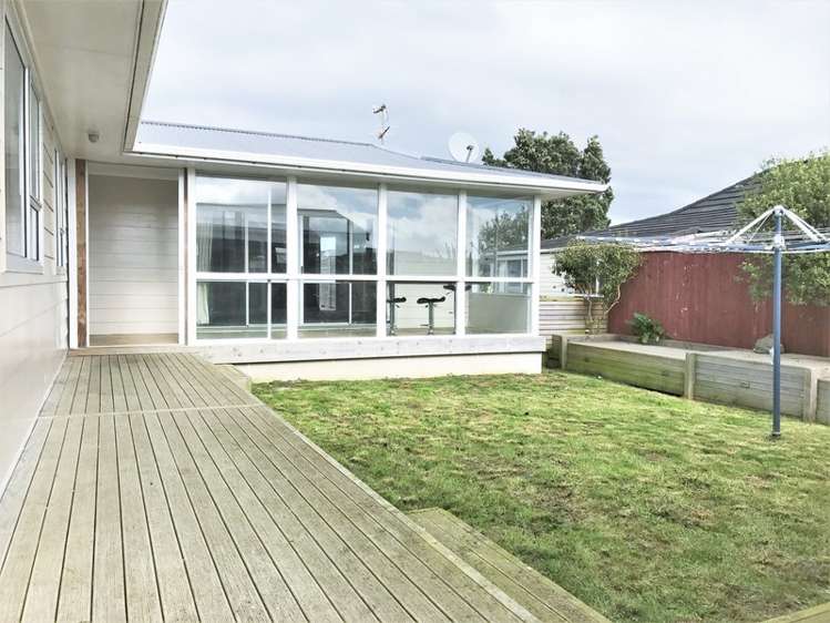 18 Morning View Titahi Bay_19