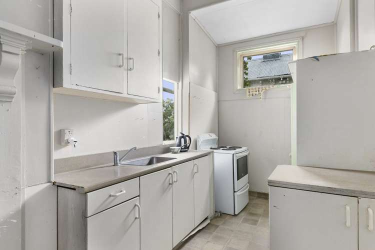 74 Heriot Row North Dunedin_14
