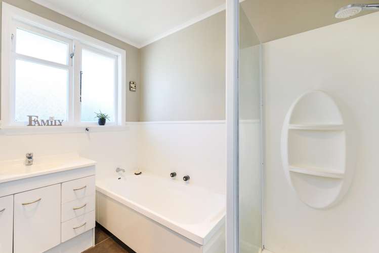 6 Pharazyn Street Feilding_9