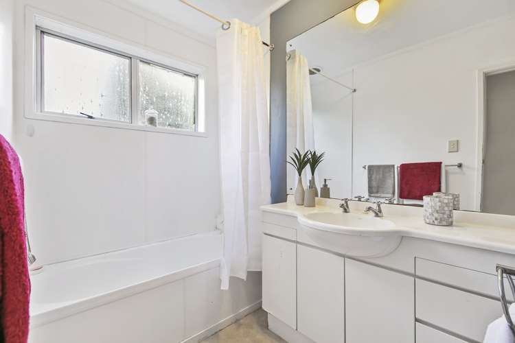 7a South Lynn Road Titirangi_12