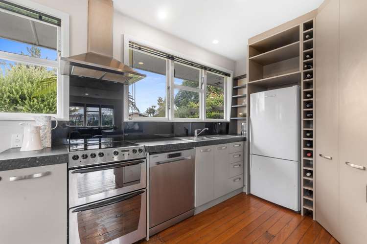 12 Saint Ives Street Harewood_10