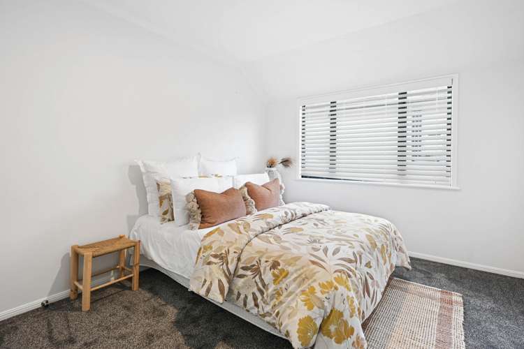 8 Takapu Place Huntington_13