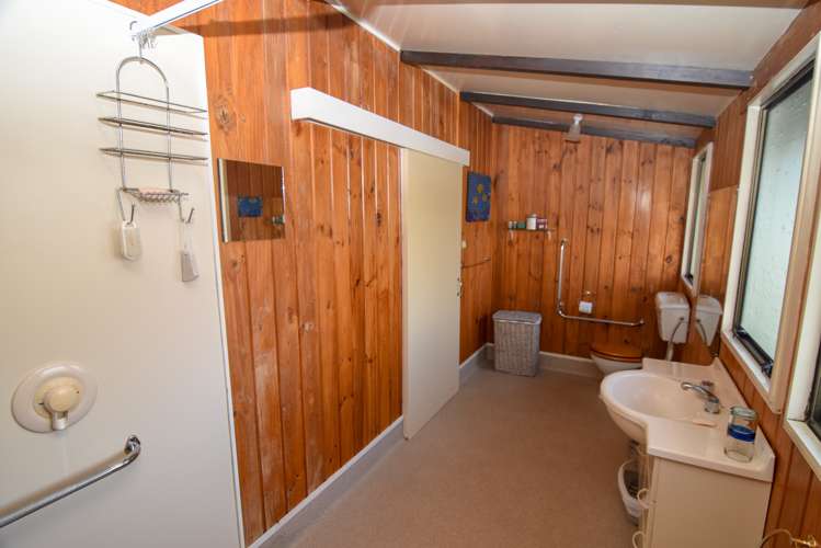 32a Victoria Street Carterton_8